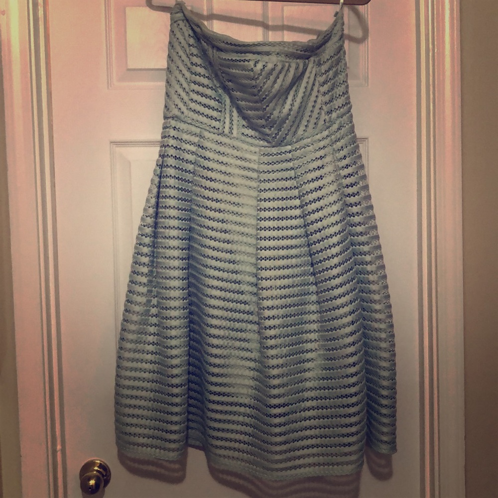 New York and company green sleeveless dress